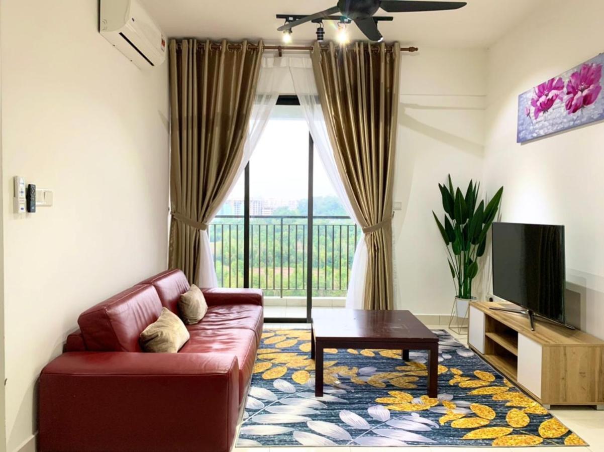 Mmg D'Tiara Homestay カジャン エクステリア 写真