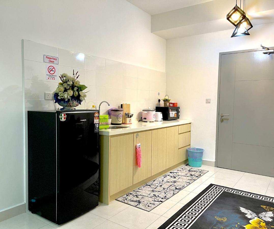 Mmg D'Tiara Homestay カジャン エクステリア 写真