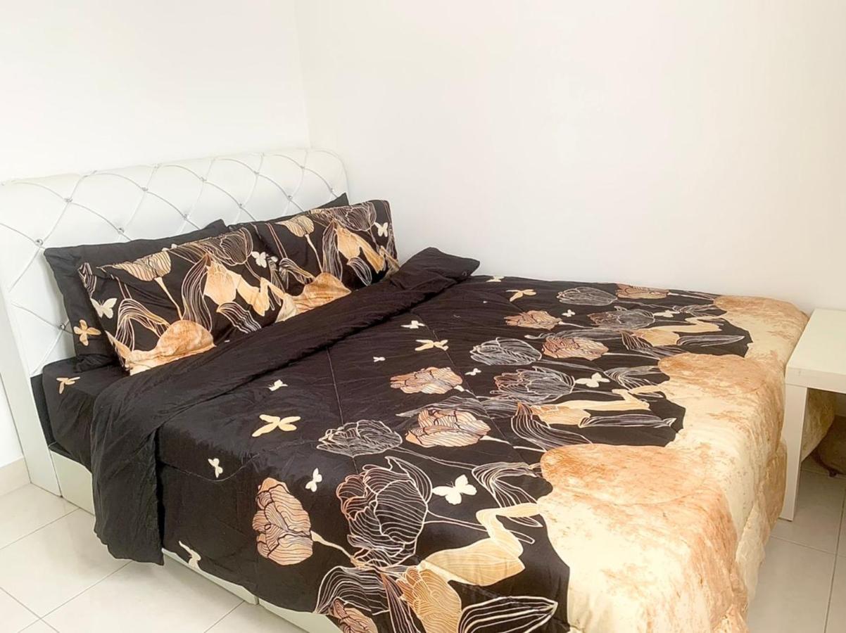 Mmg D'Tiara Homestay カジャン エクステリア 写真